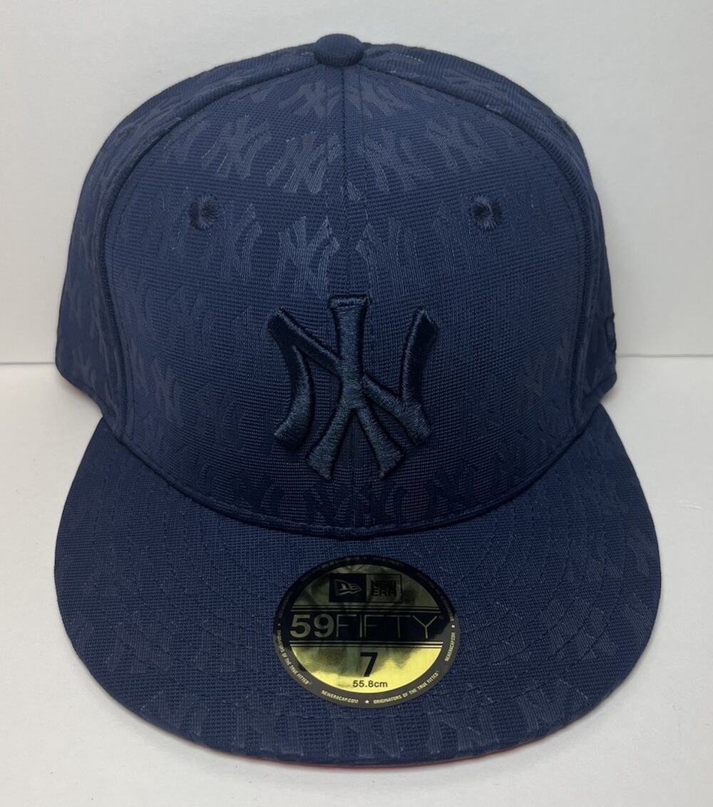 New Era 59FIFTY NY Yankees Monogram Pattern Fitted Hat Size 7 Red Bottom NWT